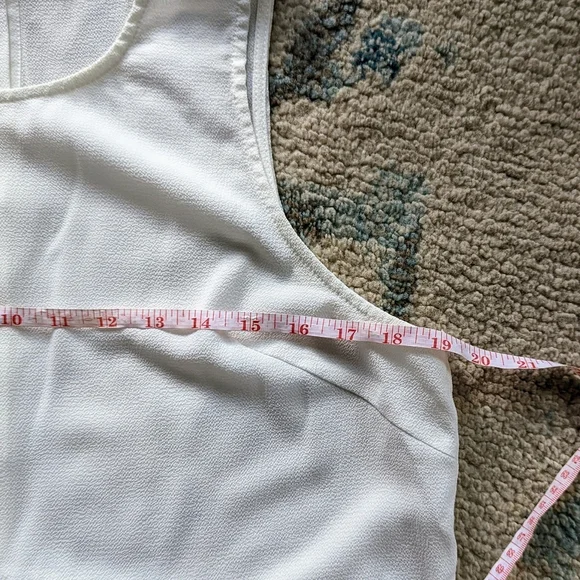 Astr Nordstrom Ivory Top with Floral Lace Bottom Size L - Picture 11 of 11